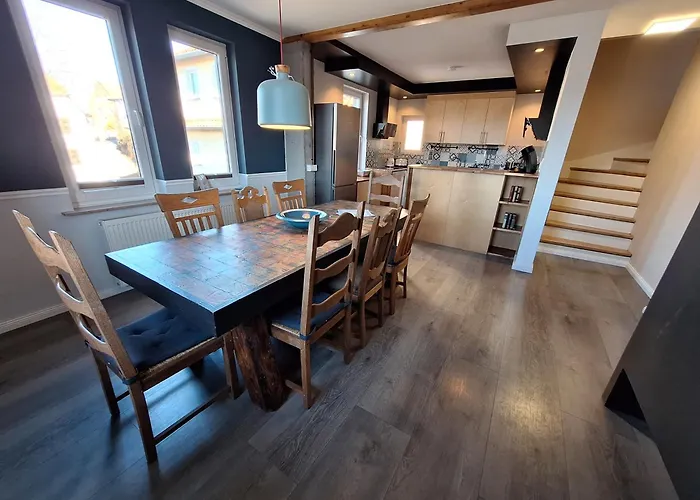 Oerlinghausen Gross, 8 Personen, 5 Zimmer, 2 Baeder