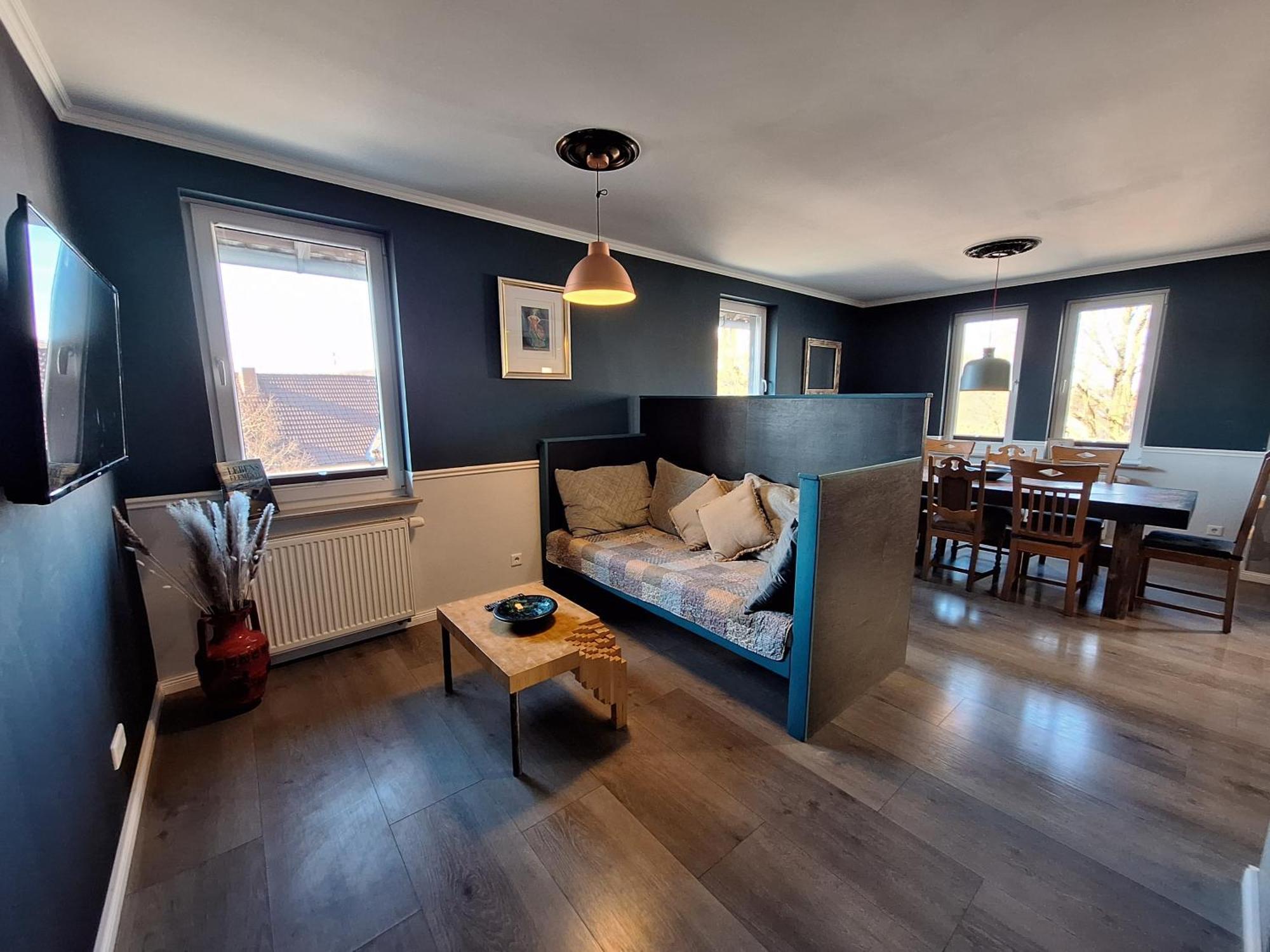 Gross, 8 Personen, 5 Zimmer, 2 Baeder