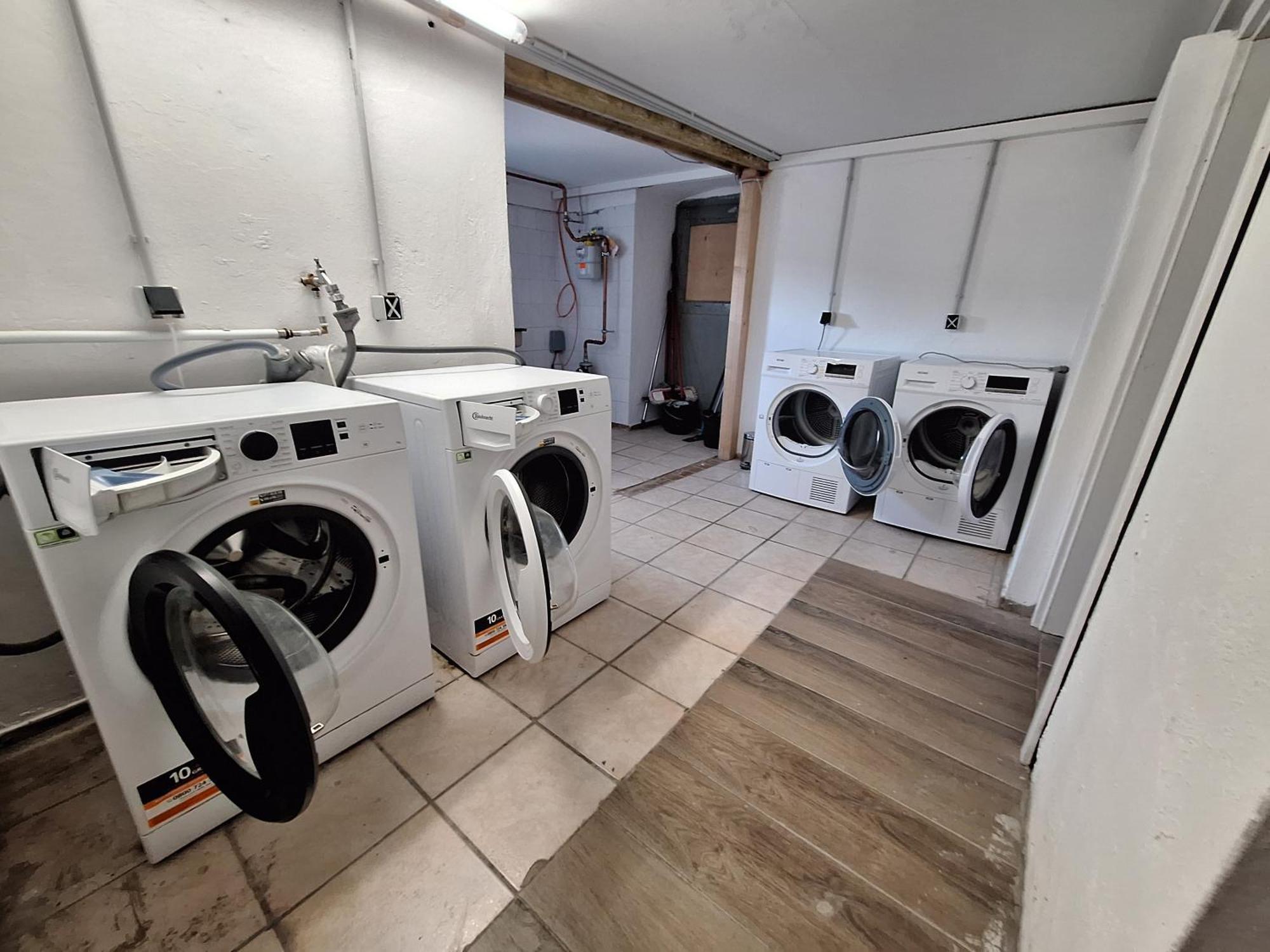 Gross, 8 Personen, 5 Zimmer, 2 Baeder Apartment