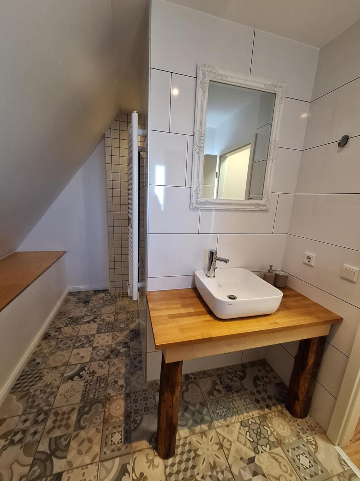 Gross, 8 Personen, 5 Zimmer, 2 Baeder Apartment Oerlinghausen