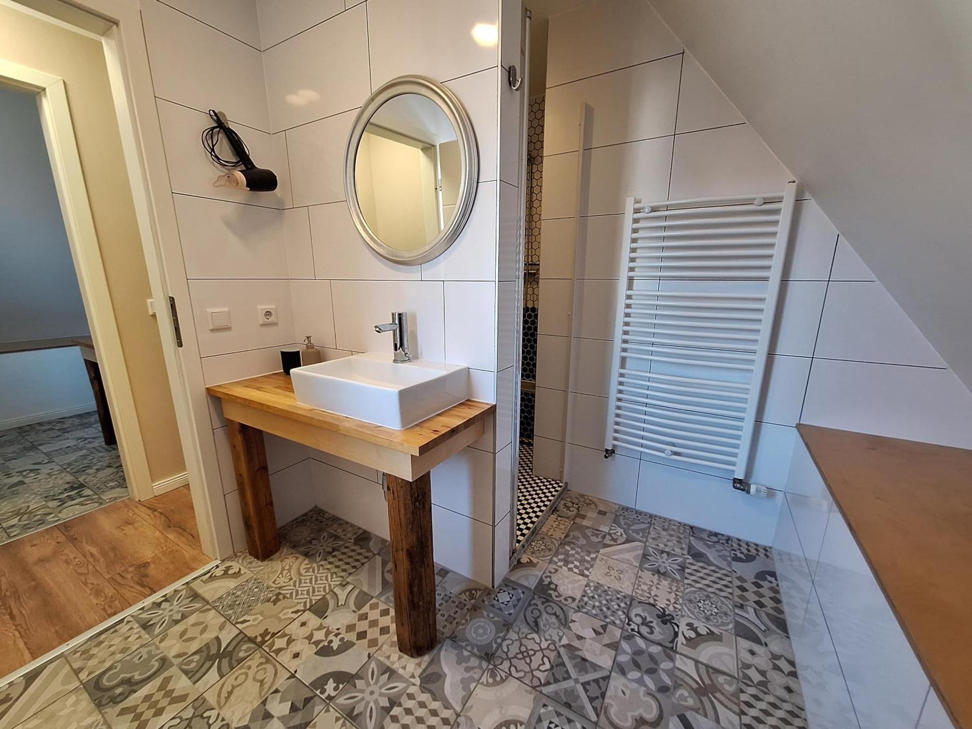 Gross, 8 Personen, 5 Zimmer, 2 Baeder Apartment Oerlinghausen