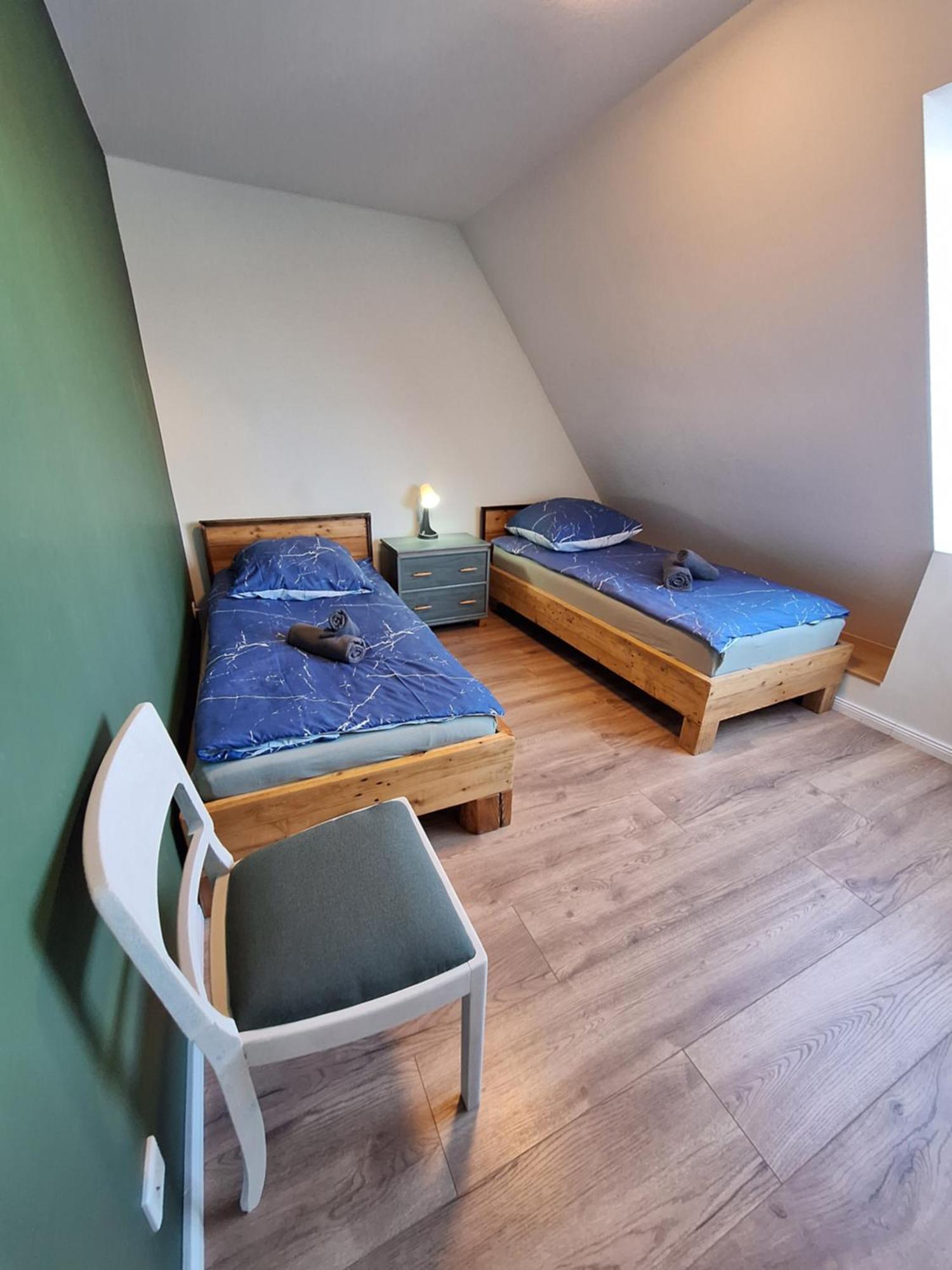 Gross, 8 Personen, 5 Zimmer, 2 Baeder Apartment Oerlinghausen